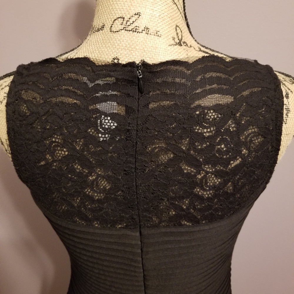 Dress - Picture 6 of 8